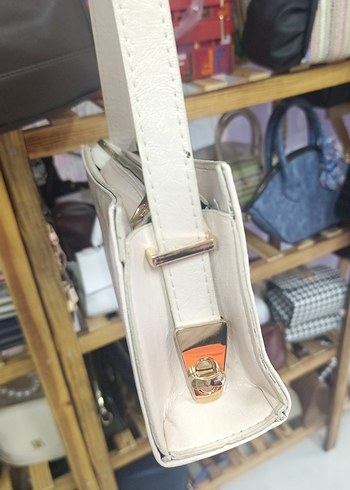 Beyaz Deri Fermuarlı Kadın Omuz Çantası - Görsel 3