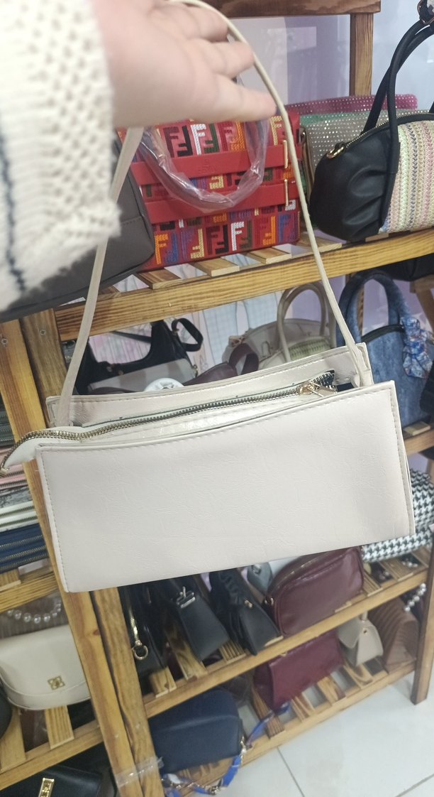 Beyaz Deri Fermuarlı Kadın Omuz Çantası - Görsel 2