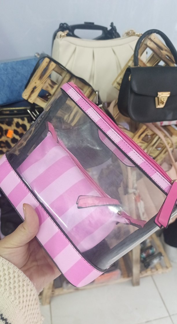 Victoria's Secret Pembe Şeffaf Kadın Makyaj Çantası - Görsel 2