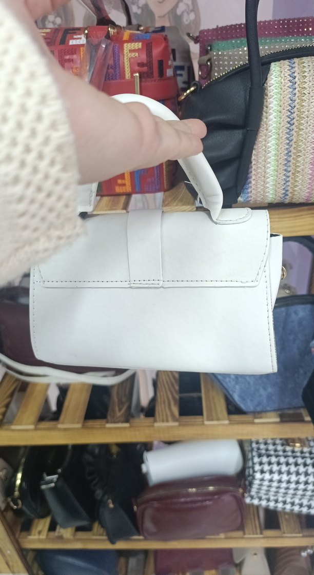 Beyaz Deri Tokalı Kadın Çanta - Görsel 2