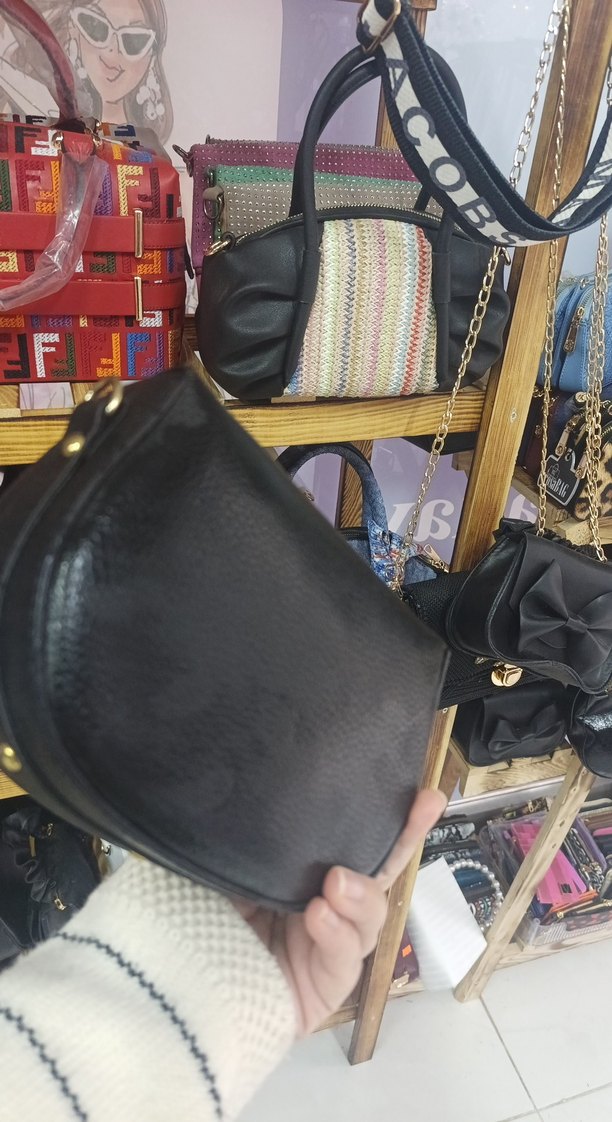 Klasik Siyah Deri Kadın Çanta - Görsel 3