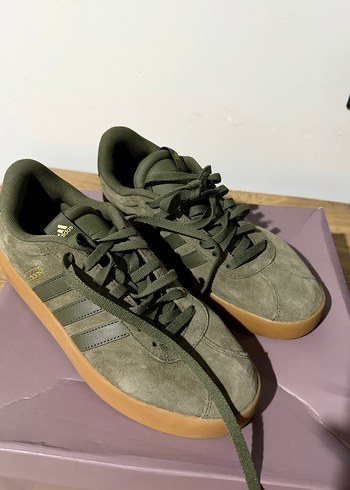 Adidas Haki Suet Sneaker