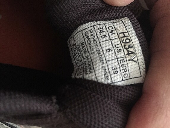 39 Beden kahverengi Renk Asics spor ayakkabı