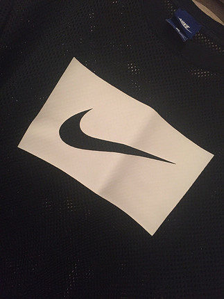 m Beden nike t