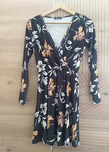 Trendyolmilla Kadife Çiçek Desenli Elbise XS Beden