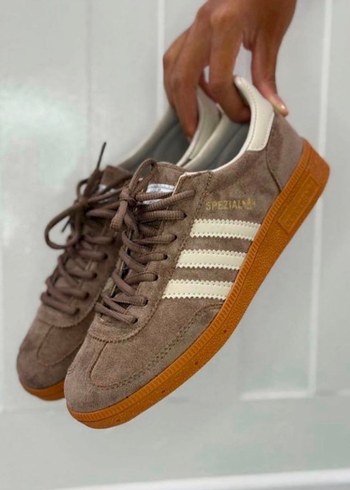 Adidas Spezial Suet Sneaker