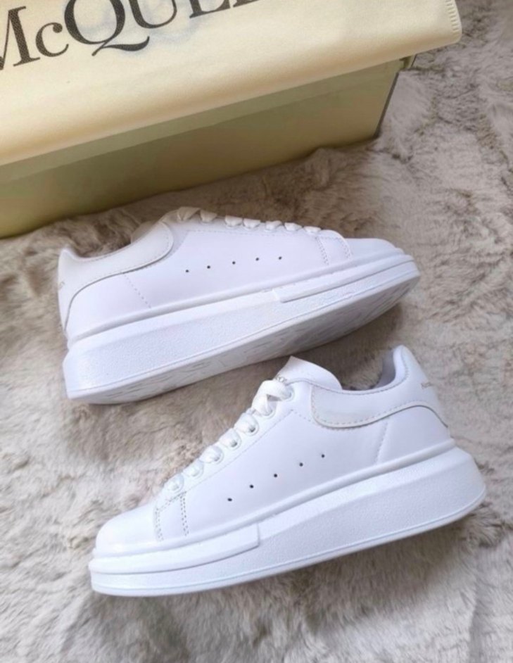 Alexander McQueen Beyaz Deri Sneaker — görsel 2/7