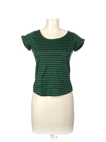 Mango T-shirt %70 İndirimli.