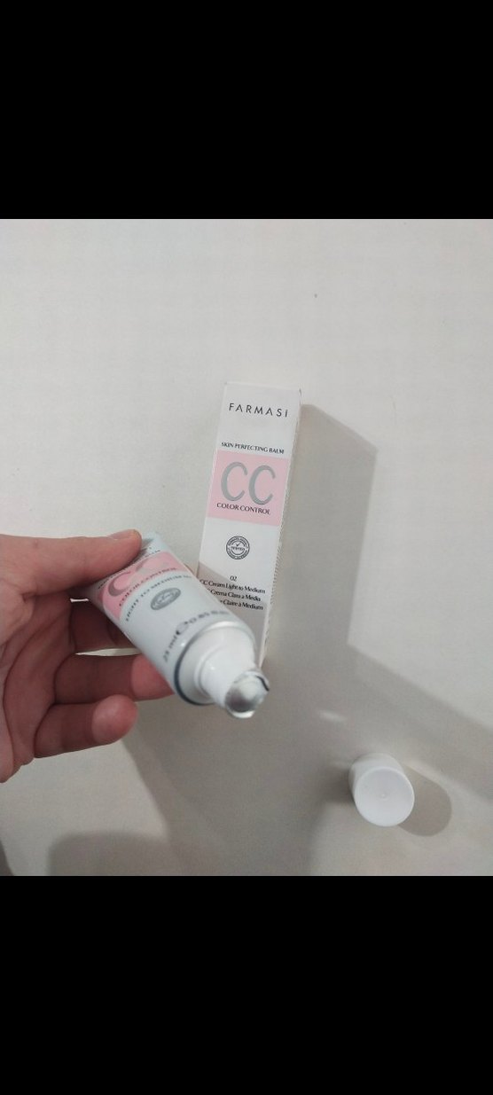 Farmasi CC Krem Açık Orta Ten - Görsel 3