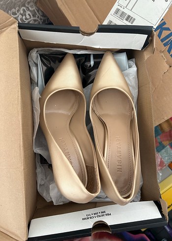 Bej Kadın Stiletto Topuklu Ayakkabı