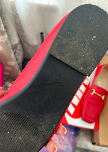 Diğer Kırmızı Deri Topuklu Tokalı Kadın Loafer