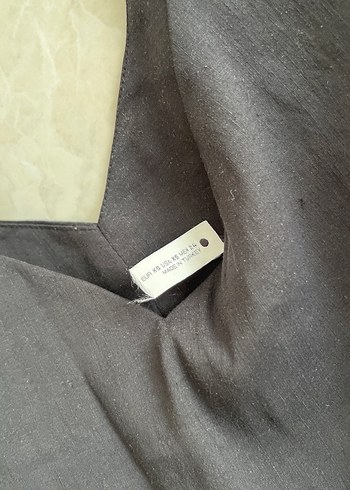 Siyah V Yaka Kolsuz Keten Kadın Atlet - Görsel 3