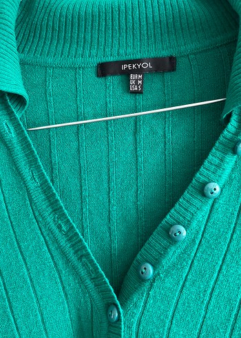 Düğmeli V Yaka Yeşil Kadın Triko - Görsel 2