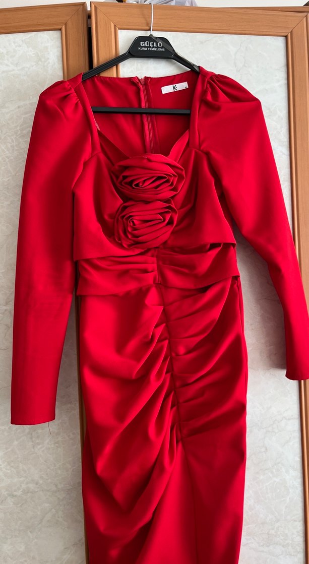 Kırmızı V Yaka Mini Abiye Elbise - Görsel 2