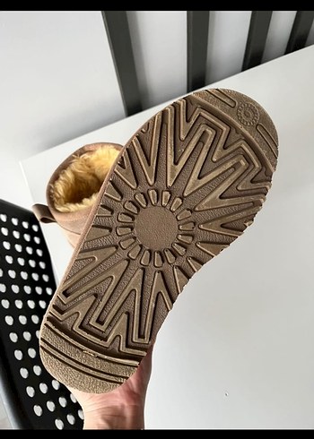 Bej Süet Kadın Kürklü Dolgu Topuk Bot Lutvelizade - Görsel 5