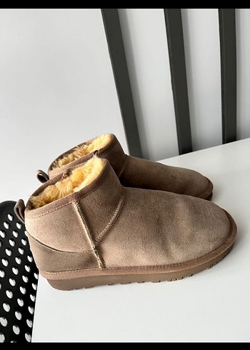 Bej Süet Kadın Kürklü Dolgu Topuk Bot Lutvelizade - Görsel 4