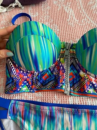 Bershka Dagi bikini takımı