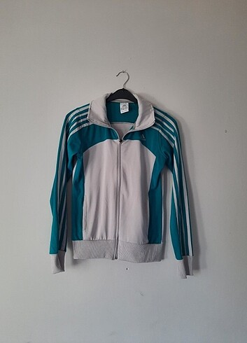 Adidas sweatshirt 