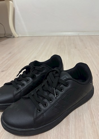 Diğer Siyah Minimal Sneaker