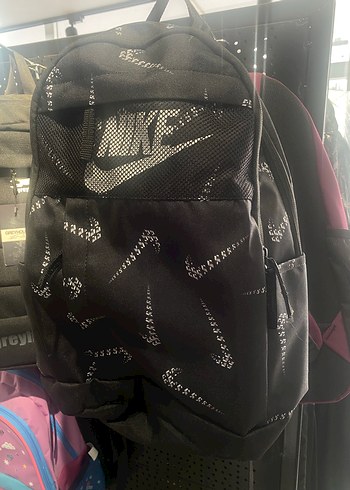 Nike Siyah Swoosh Desenli Spor Sirt Cantasi