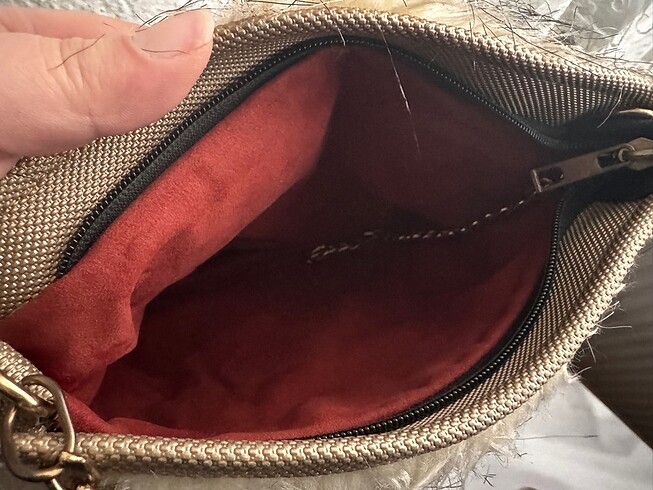 KÜRKLÜ KOL ÇANTASI - Görsel 3