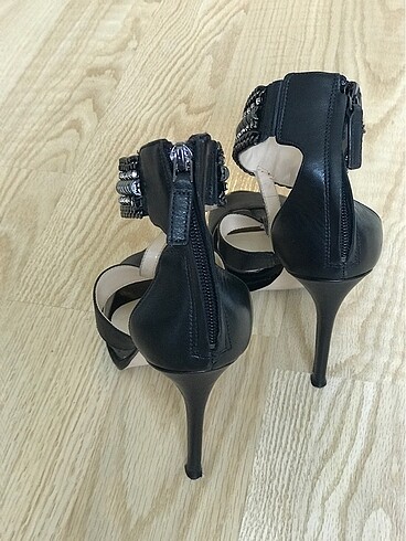 37,5 Beden Nine west topuklu ayakkabı