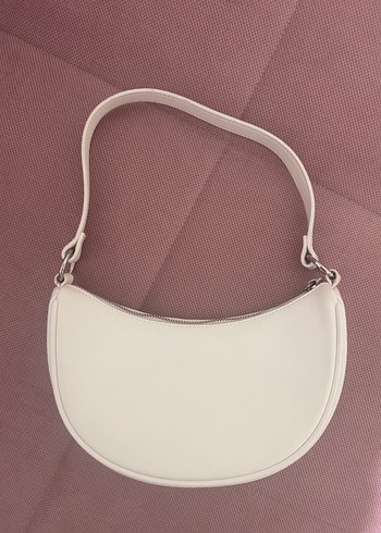 Pull and Bear Minimalist Ekru Yarim Ay Omuz Cantasi