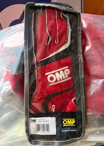 Diğer Omp Kirmizi Siyah Yaris Eldiveni
