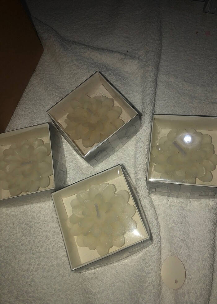 Lotus mum - Görsel 2