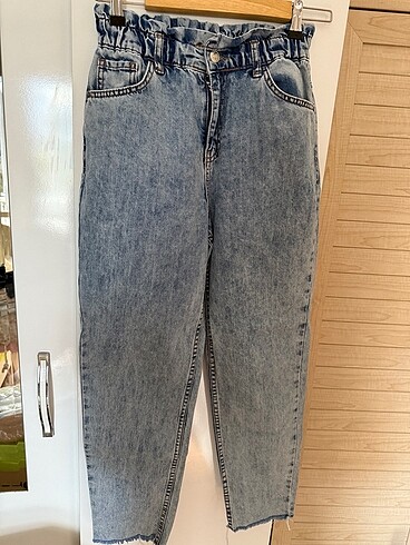 mom jeans
