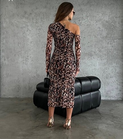 xs Beden leopar desenli tül elbise