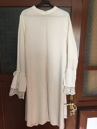 Yazlık kolları dantelli tunik