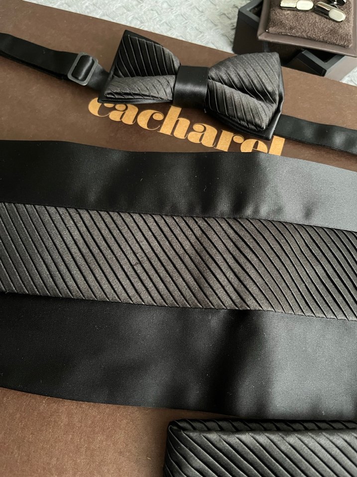 Siyah Desenli Cacharel Papyon - Görsel 2