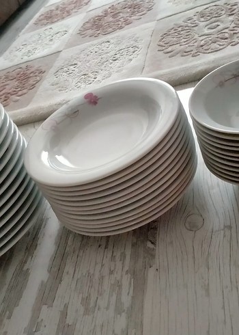 Beyaz Çiçek Desenli Yemek takımı - Görsel 2