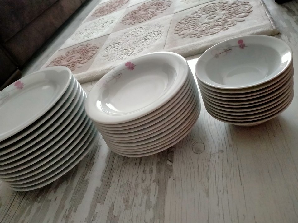 Beyaz Çiçek Desenli Yemek takımı - Görsel 2