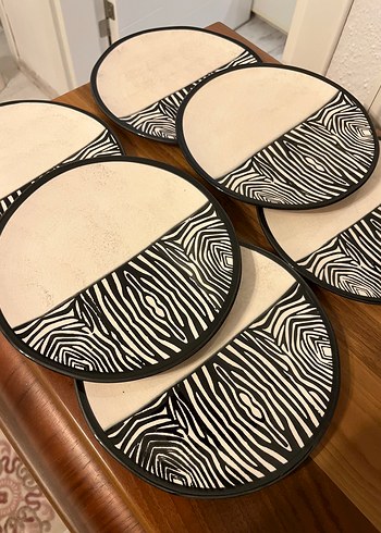 Zebra Desenli Yuvarlak Servis Tabakları - Görsel 2