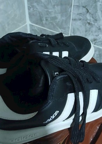 Adidas Siyah Beyaz Spor Ayakkabi