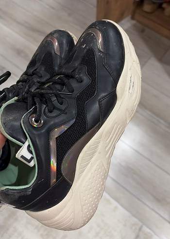 Hotiç Siyah Bagcikli Sneaker
