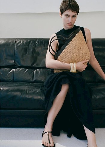Siyah Kemerli Kadın Clutch Çanta