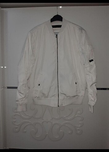 Pull bear bomber 