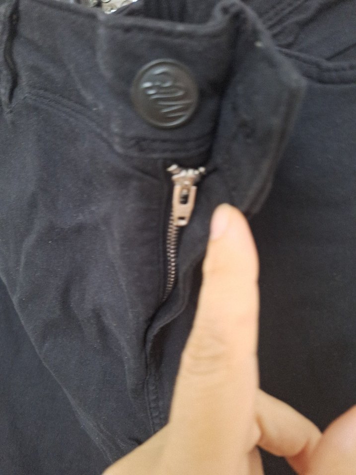 Siyah Kot - Görsel 4