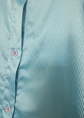 Mavi Parlak Düğmeli Uzun Kollu Kadın Gömlek - Görsel 6