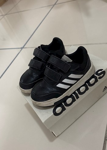Adidas ürünü