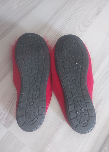 39 Beden Kızlar için Kırmızı Kürklü Sıcak Terlik