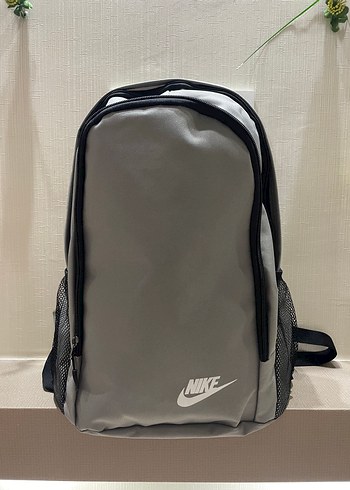 Nike Gri Siyah Sirt Cantasi