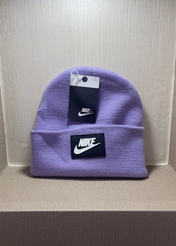 Nike Lila Orgu Bere