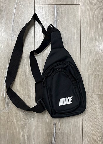 Nike Siyah Capraz Askili Canta