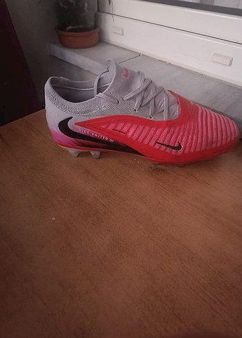 Nike Mercurial Superfly 360 Canli Renkli Ve Hafif Tasarim