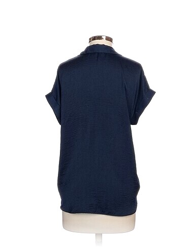 38 Beden Koton Bluz %70 İndirimli.