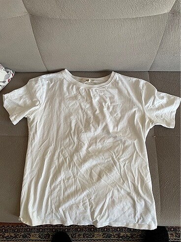 Beyaz tshirt